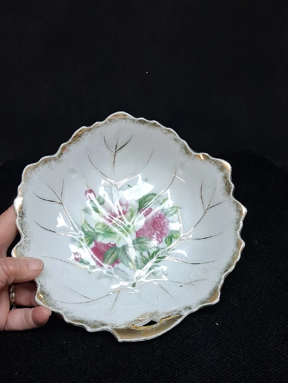 3-pc vintage‎ porcelain from Japan featuring a bowl, trinket dish, bone dish.